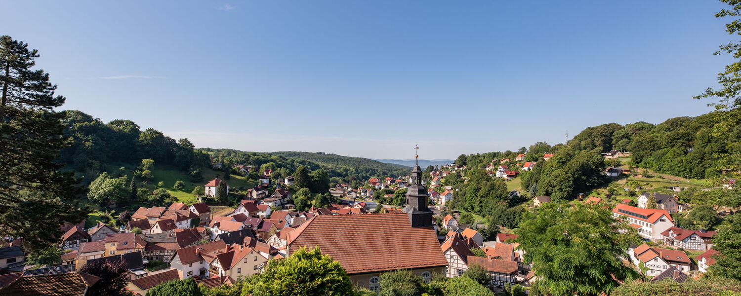 Panoramabild vom Friedhof aus in Richtung Werratal